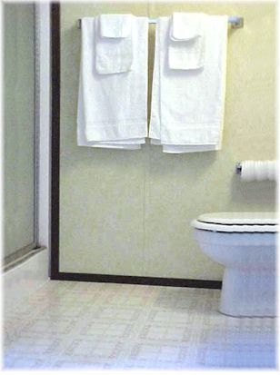 bathroom_w.jpg